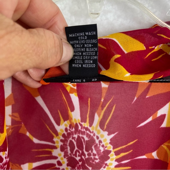 Alfani animal print tropical hibiscus flower bubble hem sheer top. Size 24W - Picture 6 of 8